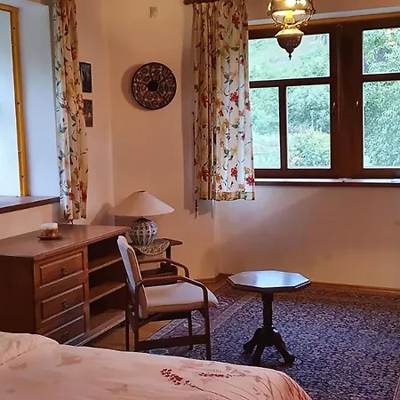 Appartement Usedlost Nouzov - Zamecky Apartman Na Samote *